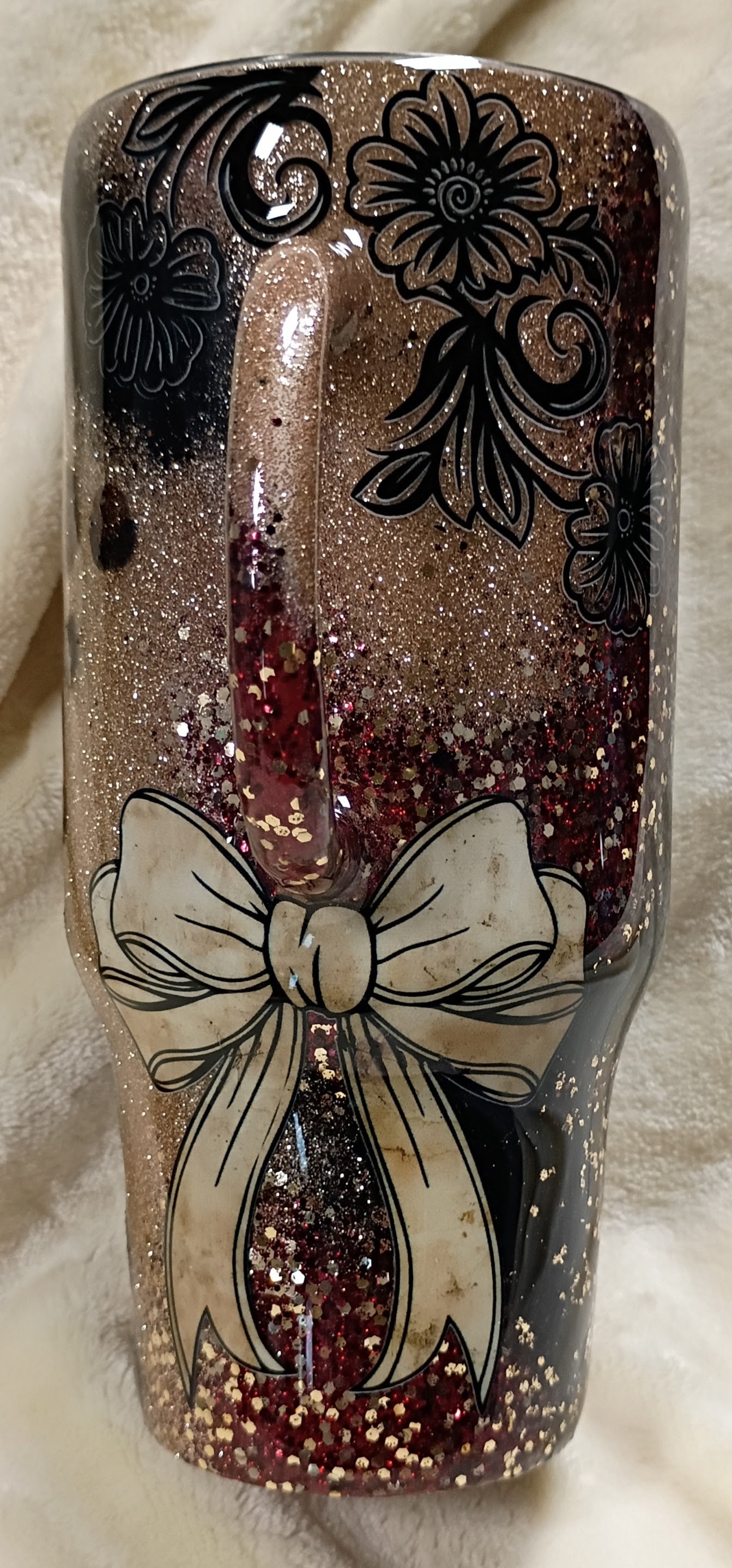 Gilded Gawdy Glam – 32oz Tipsy Magnolia