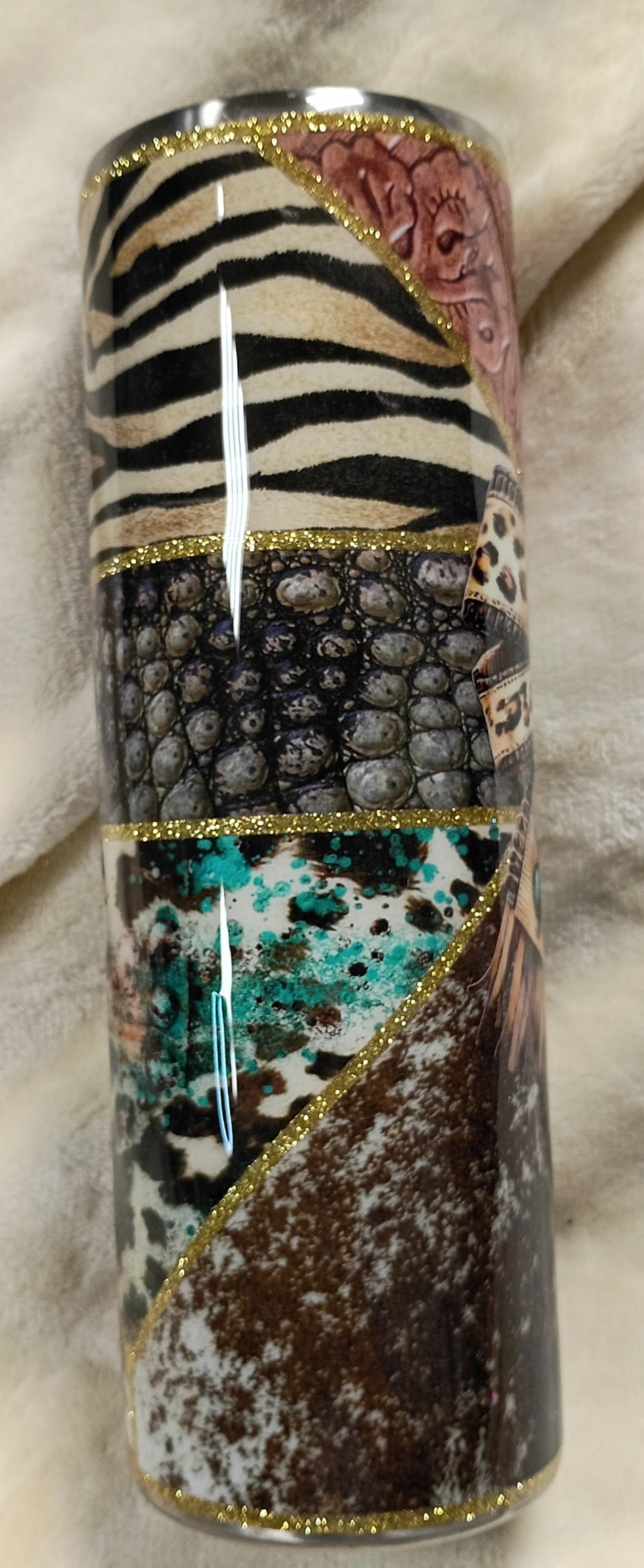 Cowgirl Classic – 30oz Western Hide Tumbler