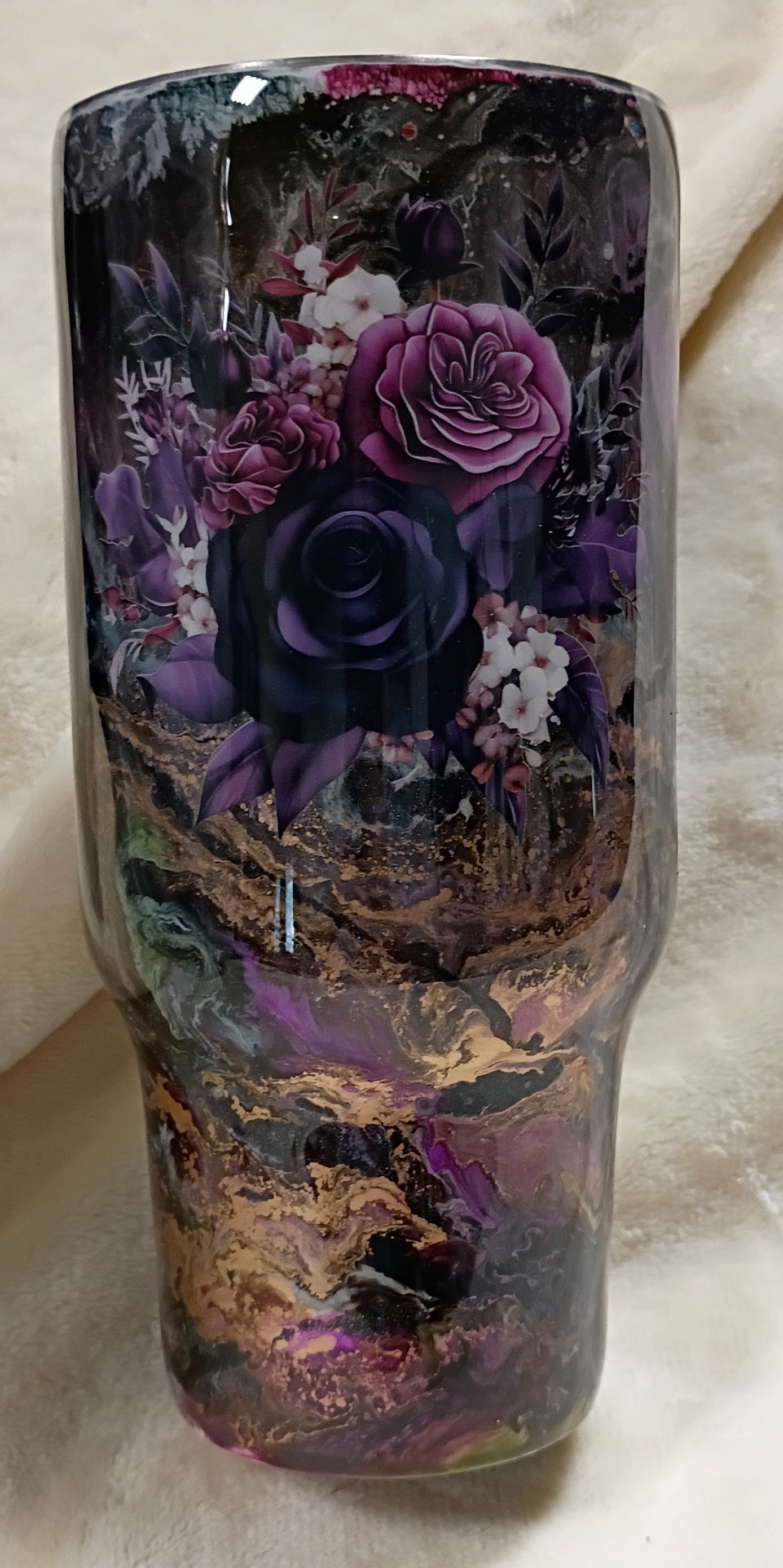 Plum Whispers” – 32 oz Tipsy Magnolia Traveler