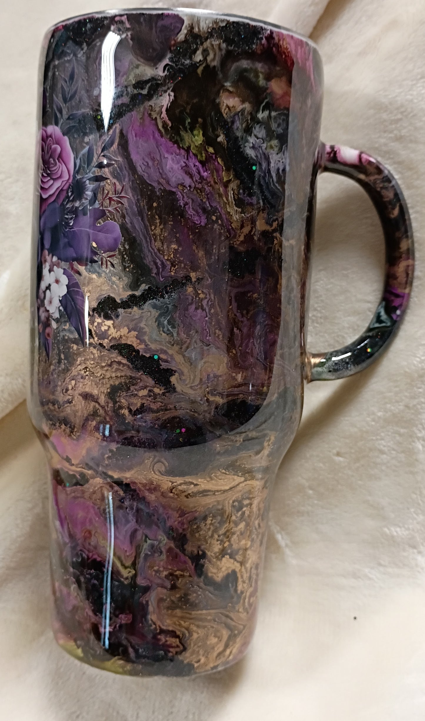 Plum Whispers” – 32 oz Tipsy Magnolia Traveler